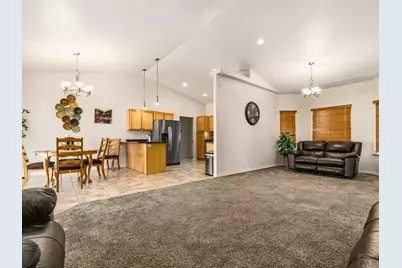 1035 E Marengo Dr, Pueblo West, CO 81007 - Photo 5