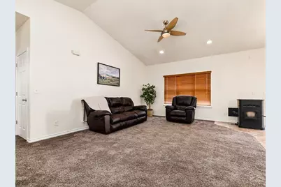 1035 E Marengo Dr, Pueblo West, CO 81007 - Photo 3