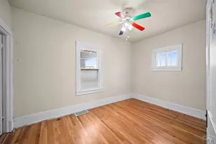 909 E 11th St, Pueblo, CO 81001 - Photo 11