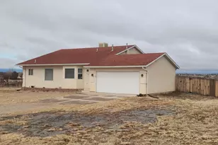 1467 W Plaza De Los Leones Dr, Pueblo West, CO 81007 - Photo 35