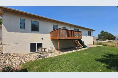 232 Alhambra Dr, Pueblo, CO 81005 - Photo 5