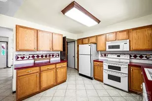 7 Baybridge Ct, Pueblo, CO 81001 - Photo 13