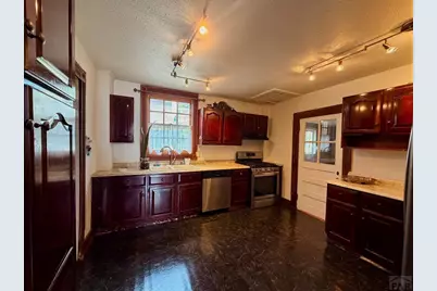 417 W 11th St, Pueblo, CO 81003 - Photo 11