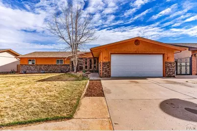122 Starlite Dr, Pueblo, CO 81005 - Photo 1