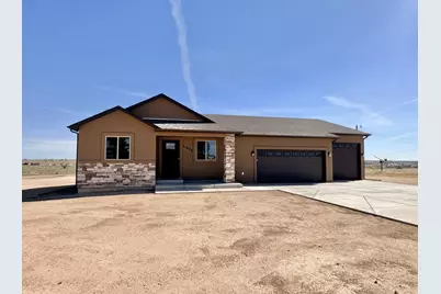 1405 E Dowd Dr, Pueblo West, CO 81007 - Photo 1