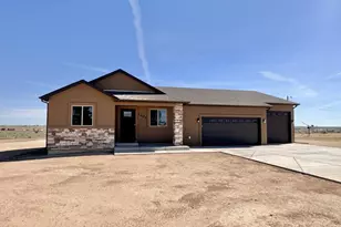 1405 E Dowd Dr, Pueblo West, CO 81007 - Photo 1