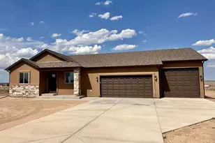 1405 E Dowd Dr, Pueblo West, CO 81007 - Photo 1