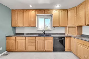 1015 E 3rd St, Pueblo, CO 81001 - Photo 11