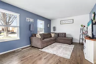 14 Crestaloma Dr, Pueblo, CO 81005 - Photo 3