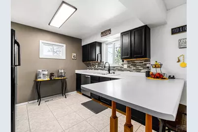 14 Crestaloma Dr, Pueblo, CO 81005 - Photo 9