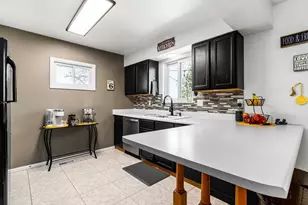 14 Crestaloma Dr, Pueblo, CO 81005 - Photo 9