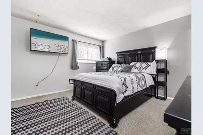 14 Crestaloma Dr, Pueblo, CO 81005 - Photo 11