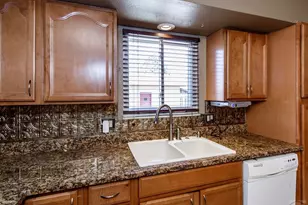 2605 Oakland Ave, Pueblo, CO 81004 - Photo 7