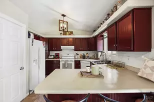 164 E Palmer Lake Dr, Pueblo West, CO 81007 - Photo 11