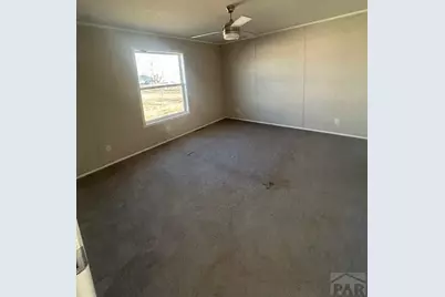 240 E Dawnview Dr, Pueblo, CO 81007 - Photo 9