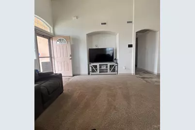 964 Peachcrest Dr, Pueblo, CO 81005 - Photo 5