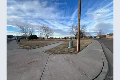 964 Peachcrest Dr, Pueblo, CO 81005 - Photo 21