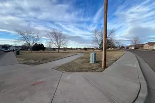 964 Peachcrest Dr, Pueblo, CO 81005 - Photo 21