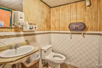 112 W 7th St, Walsenburg, CO 81089 - Photo 23