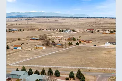 748 W Calle De Caballos, Pueblo West, CO 81007 - Photo 9