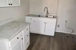 2106 E 8th St, Pueblo, CO 81001 - Photo 11