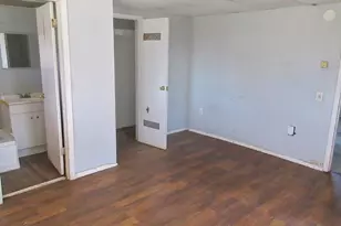 2106 E 8th St, Pueblo, CO 81001 - Photo 7