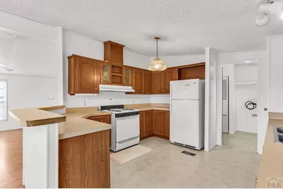 1729 Anthalie St, Pueblo, CO 81006 - Photo 11