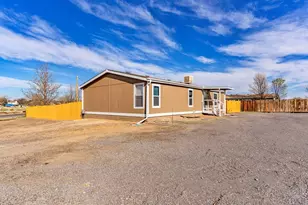 1729 Anthalie St, Pueblo, CO 81006 - Photo 3