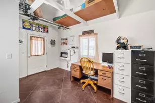 1253 S Aspen Rd, Pueblo, CO 81006 - Photo 37