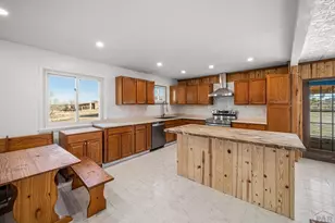 2188 Aurora St, Pueblo, CO 81008 - Photo 5
