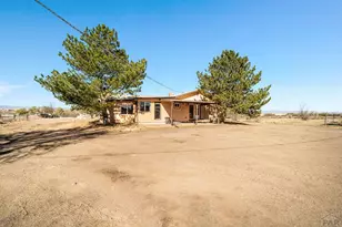 2188 Aurora St, Pueblo, CO 81008 - Photo 33