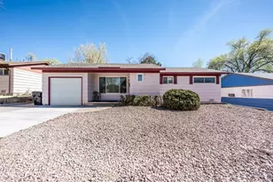 26 Scotland Rd, Pueblo, CO 81001 - Photo 1