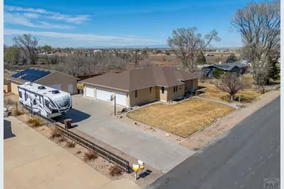 1079 Lynn Dr, Pueblo, CO 81006 - Photo 41