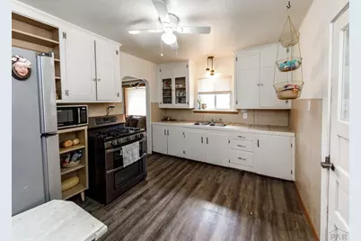 2035 Pine St, Pueblo, CO 81004 - Photo 15