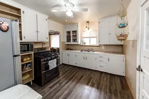 2035 Pine St, Pueblo, CO 81004 - Photo 15