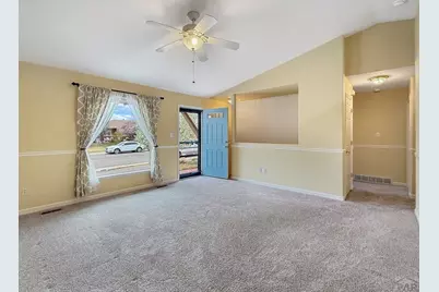 4900 Warbler Court, Pueblo, CO 81008 - Photo 5