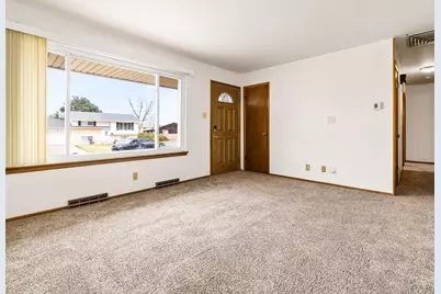 10 Regis Lane, Pueblo, CO 81005 - Photo 3