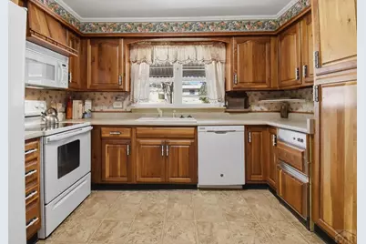 1624 E 15th St, Pueblo, CO 81001 - Photo 9