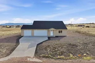 1743 N Heron Dr, Pueblo West, CO 81007 - Photo 25