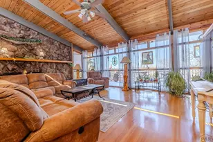 414 Chamberlin Pl, Colorado Springs, CO 80906 - Photo 5