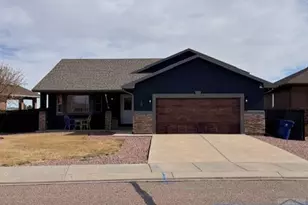 5912 Polly Ct, Pueblo, CO 81008 - Photo 1
