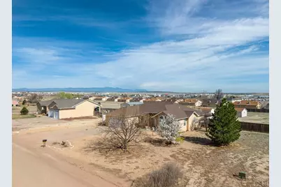 603 E Tanager Dr, Pueblo, CO 81007 - Photo 35