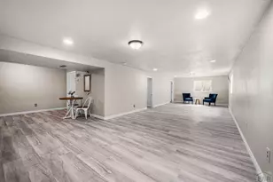 911 Candytuft Blvd, Pueblo, CO 81001 - Photo 17