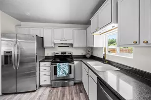 911 Candytuft Blvd, Pueblo, CO 81001 - Photo 5