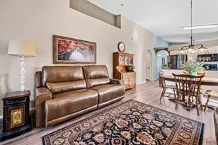 4724 Applecrest Dr, Pueblo, CO 81005 - Photo 9