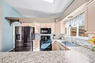 4724 Applecrest Dr, Pueblo, CO 81005 - Photo 7