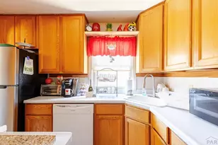 2307 Court St, Pueblo, CO 81003 - Photo 9