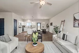 995 E Kirkwood Dr, Pueblo West, CO 81007 - Photo 9