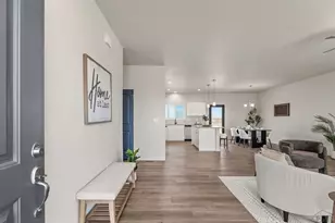 995 E Kirkwood Dr, Pueblo West, CO 81007 - Photo 3