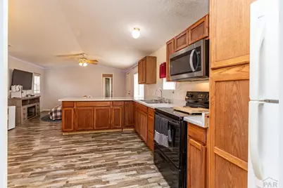 376 E Stanley Dr, Pueblo West, CO 81007 - Photo 17
